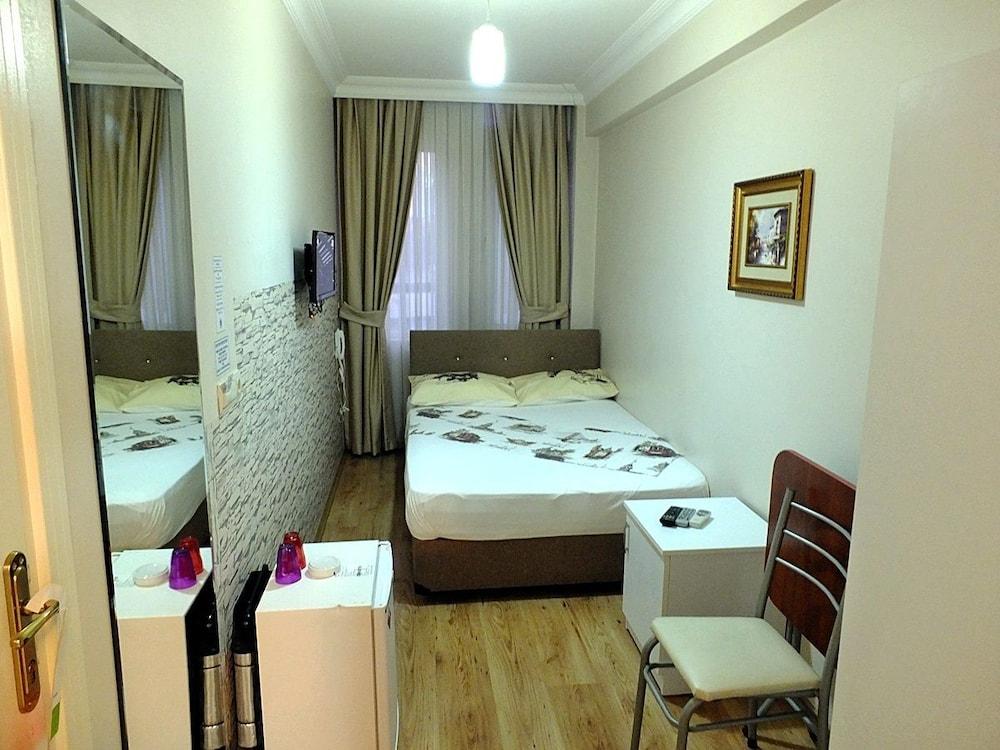 Kadikoy Port Hotel Истанбул Екстериор снимка